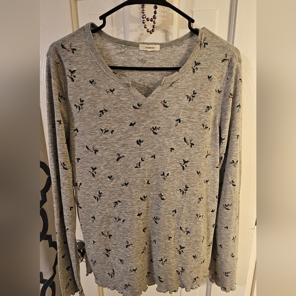 Maurices Christmas shirt